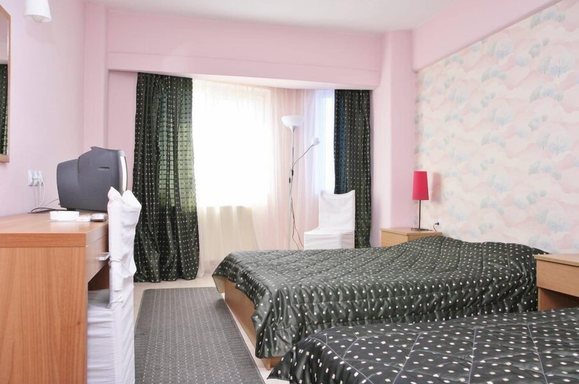 Assembly Hotel Anchialos Bagian luar foto