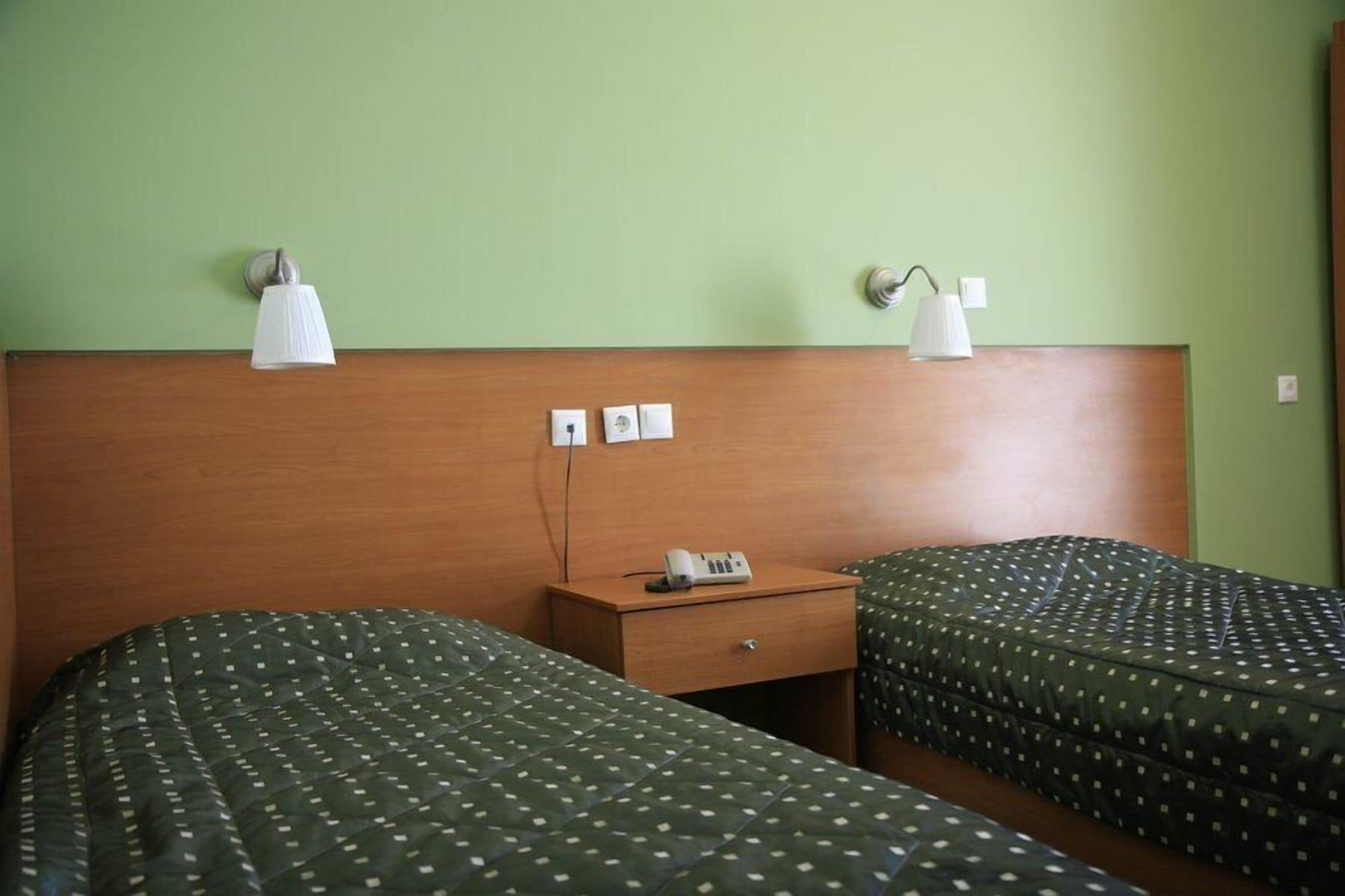 Assembly Hotel Anchialos Bagian luar foto