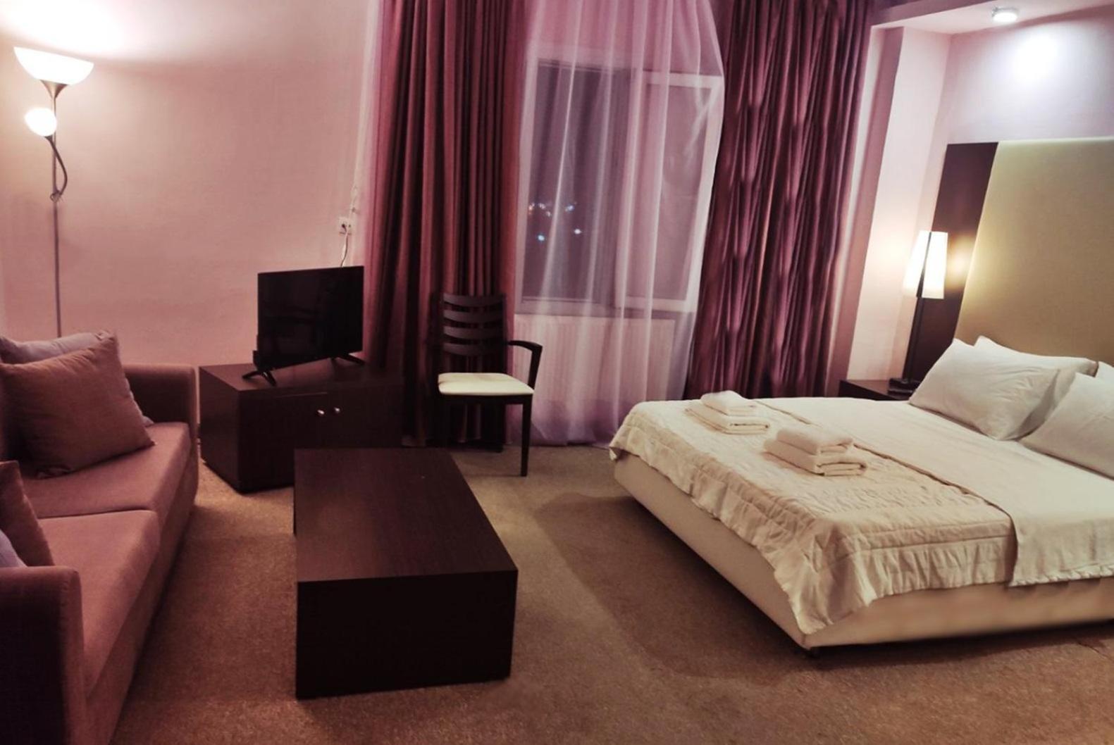 Assembly Hotel Anchialos Bagian luar foto