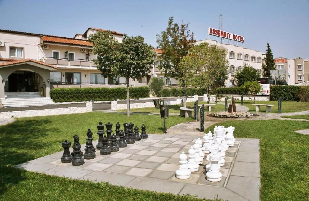 Assembly Hotel Anchialos Bagian luar foto