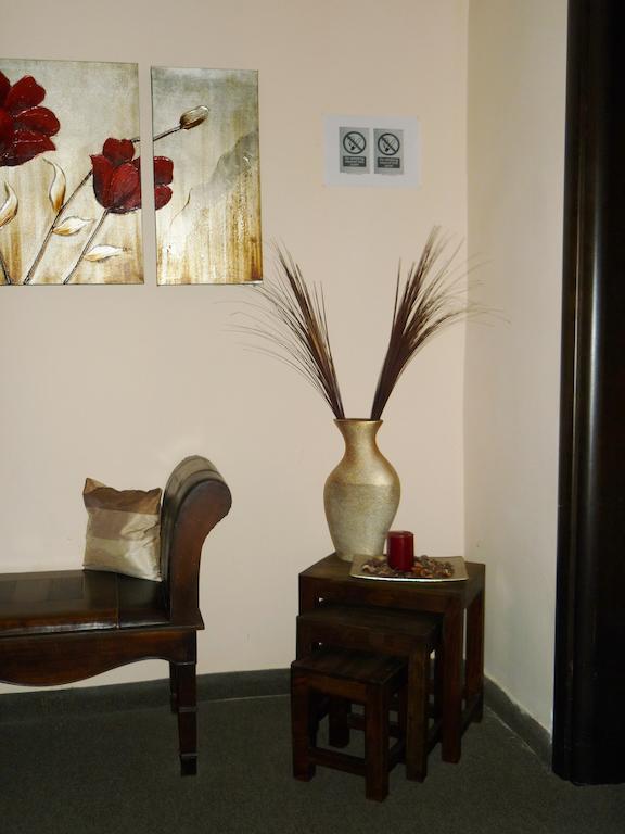 Assembly Hotel Anchialos Bagian luar foto